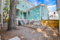 Steps from Forsyth Park-Parking Spot Included!