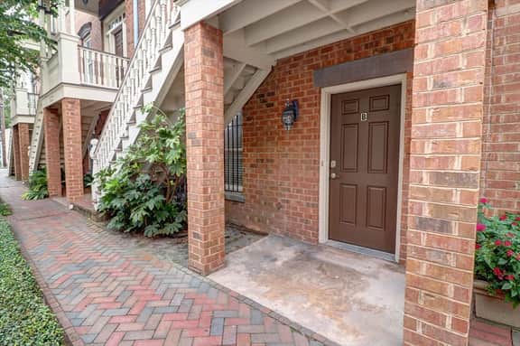 Historic District Garden Condo-Garage Parking! Pets Upon Approval!
